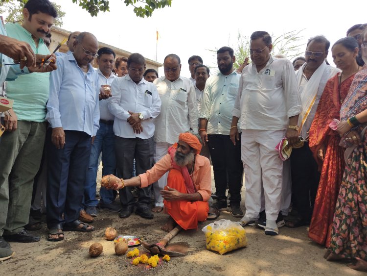 आमदार अमोल जावळे यांनी दिलेला शब्द पाळला : अखेर रस्त्याचा प्रश्न सुटला : मंत्री गिरीश महाजन यांच्या वाढदिवसाचे औचित्य साधून  रावेर- पुनखेडा-पातोंडी रस्त्याच्या डांबरीकरणाचे भूमिपूजन