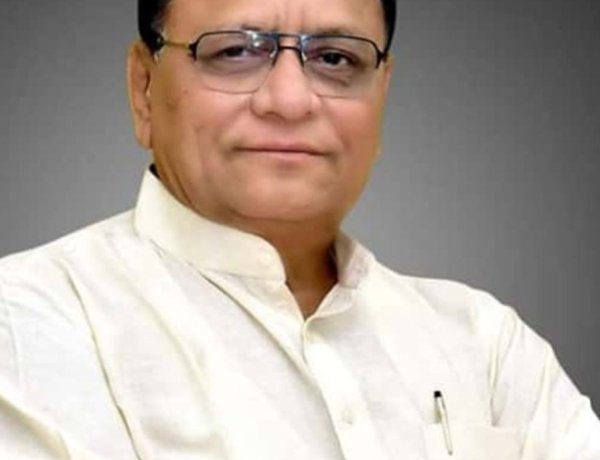 कृषिमित्र स्व. हरिभाऊ जावळे यांचा आज श्रद्धावंदन दिन : पित्याचे जनकल्याणाचे अधुरे स्वप्न प्रत्यक्षात उतरविण्याचा पुत्र आमदार अमोल जावळे यांचा प्रयत्न